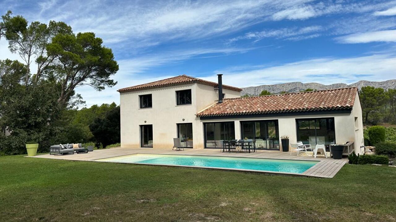 maison 8 pièces 235 m2 à vendre à Rousset (13790)