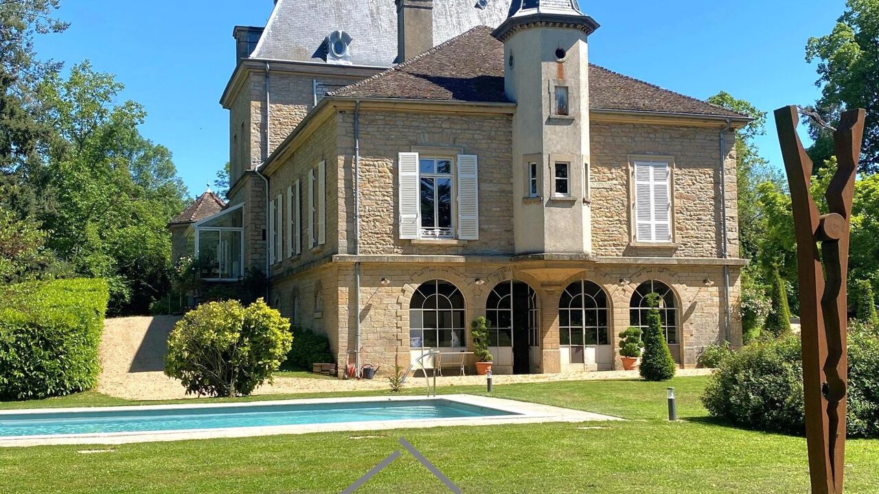 maison 16 pièces 450 m2 à vendre à Mâcon (71000)