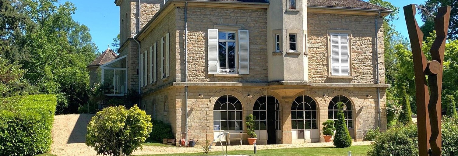 Maison 16 Pièces 450 m² à vendre à Mâcon (71000)