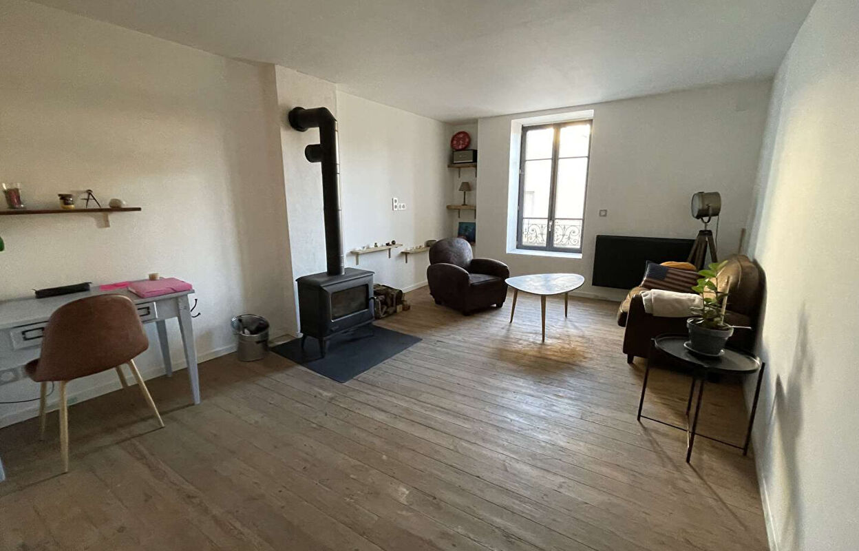 appartement 3 pièces 88 m2 à vendre à Renaison (42370)