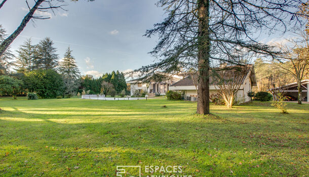 Villa / Maison 10 pièces  à vendre Mées 40990