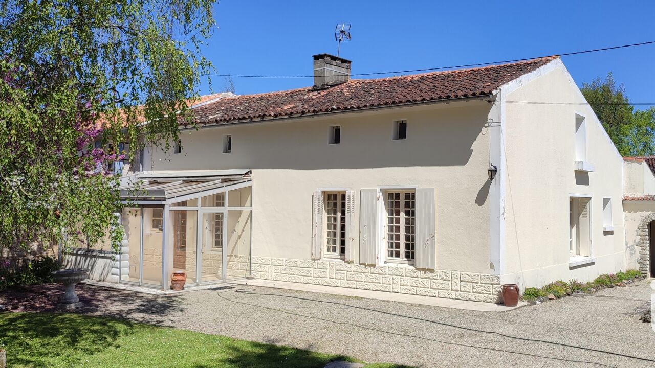 maison 4 pièces 127 m2 à vendre à Sonnac (17160)