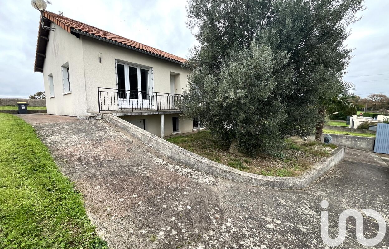 maison 6 pièces 123 m2 à vendre à Châtillon-sur-Thouet (79200)