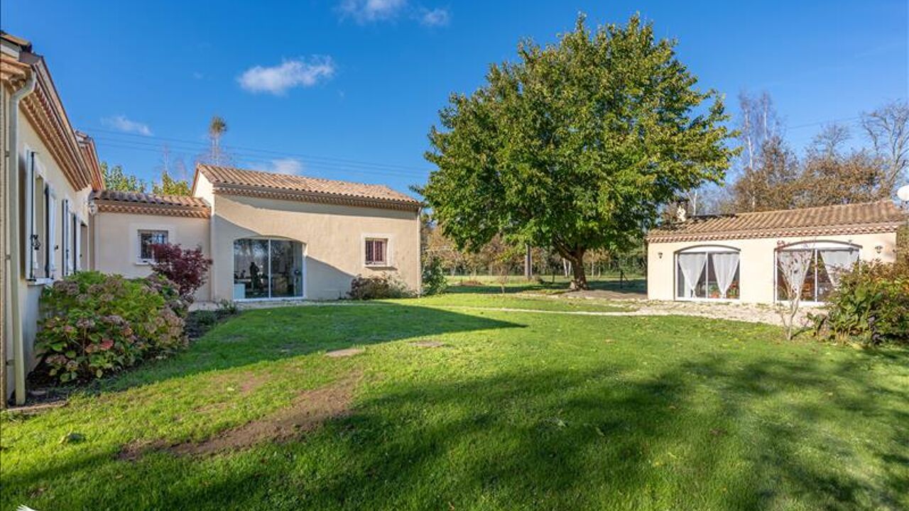 maison 7 pièces 139 m2 à vendre à Saint-Agne (24520)