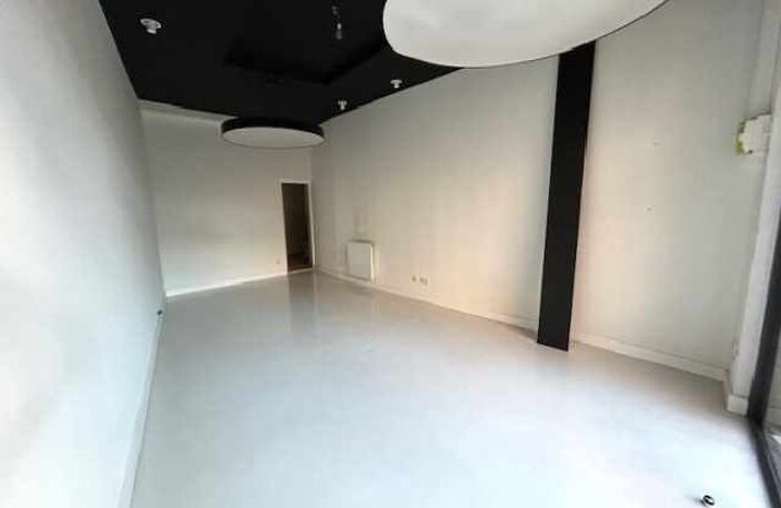 LOCAL HYPER CENTRE VILLE — photo 2