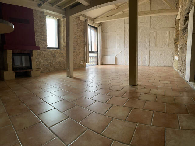 Carcassonne. Appartement style Loft — photo du bien