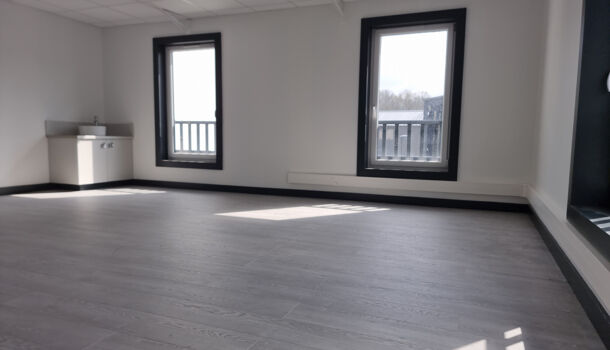 Bureau  à louer Saint-Jean-le-Vieux 64220