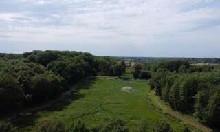 Commerce  50096 m² à vendre à Bletterans (39140)