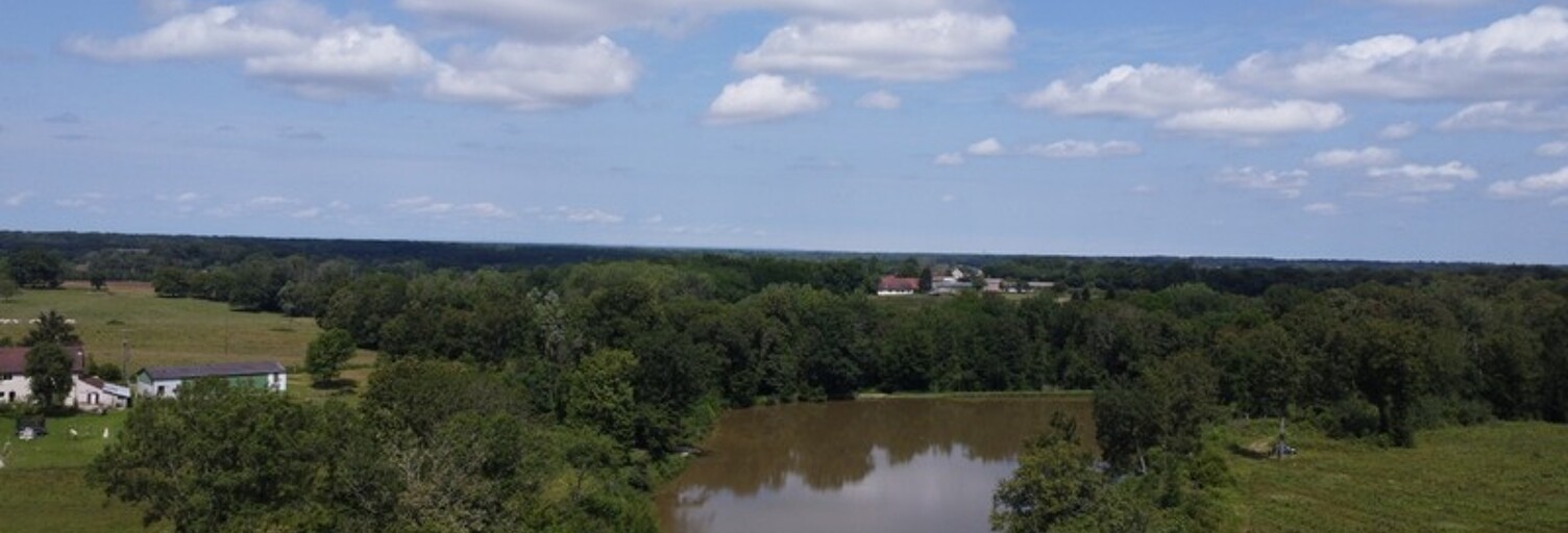 Commerce  38040 m² à vendre à Lons-le-Saunier (39000)