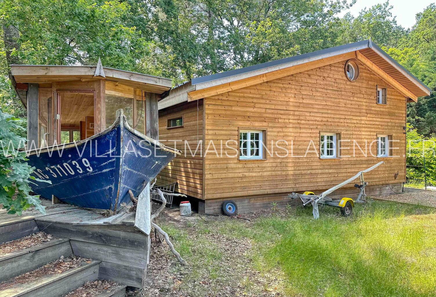 CHALET DANS LES BOIS - 4 PIECES - 54,5m2 - LÉGE — photo 1