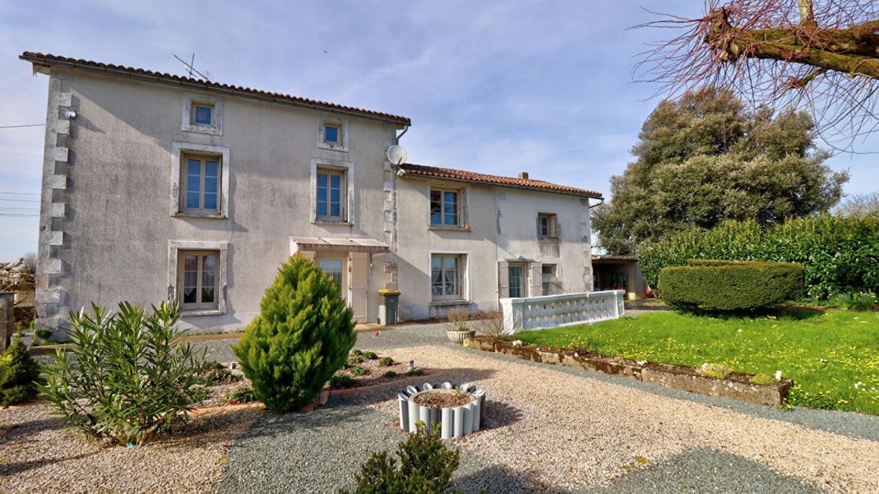 maison 5 pièces 139 m2 à vendre à Germond-Rouvre (79220)