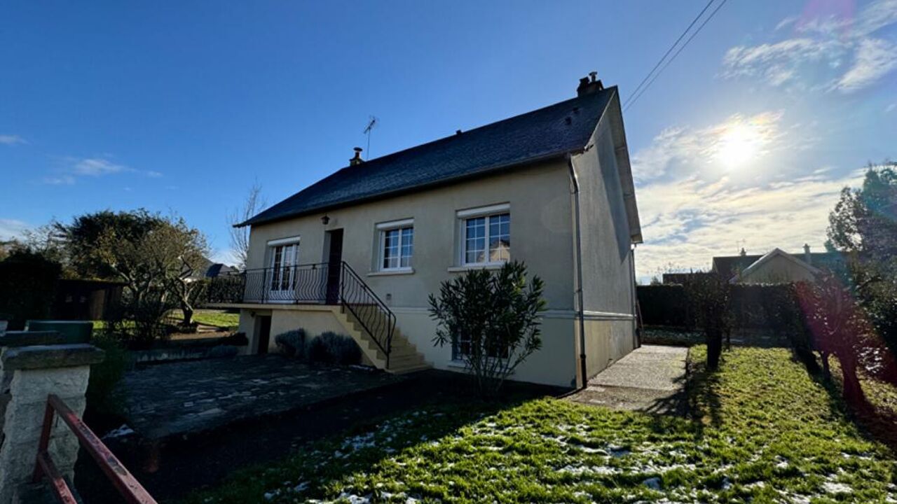 maison 6 pièces 121 m2 à vendre à Solesmes (72300)