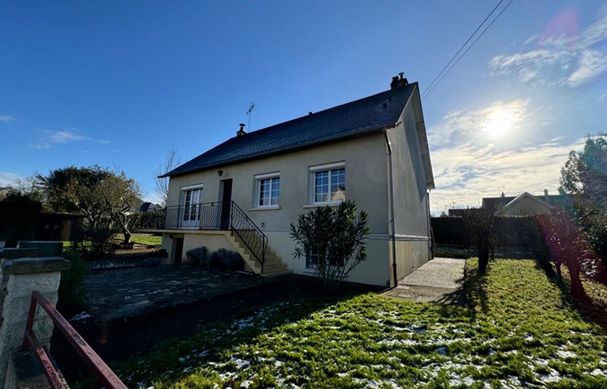 maison 6 pièces 121 m2 à vendre à Solesmes (72300)