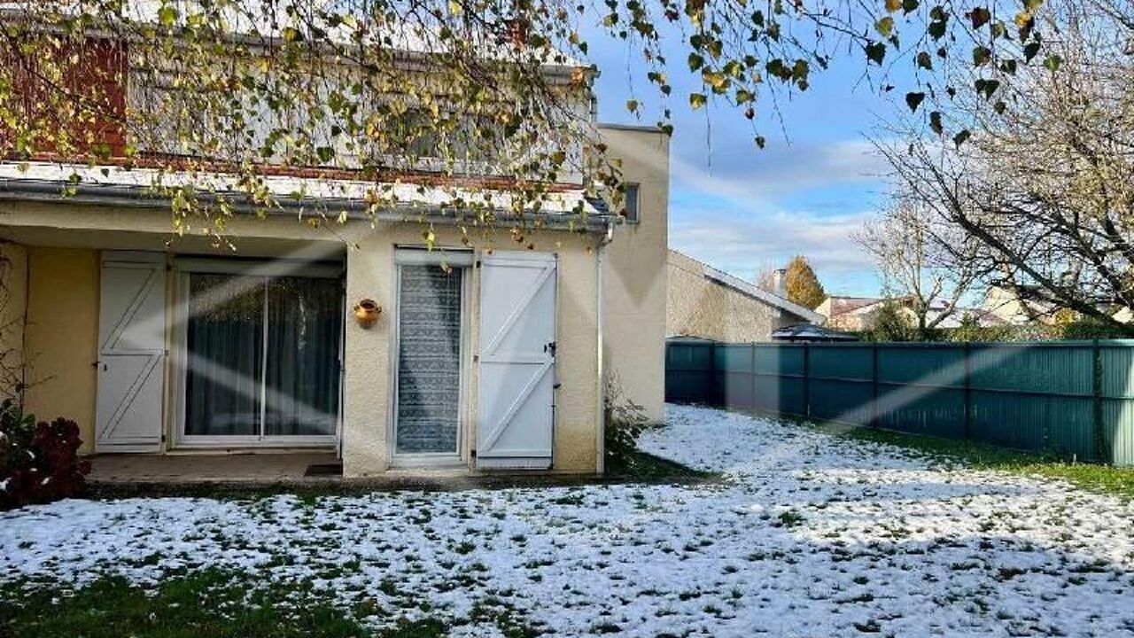 maison 5 pièces 102 m2 à vendre à Combs-la-Ville (77380)