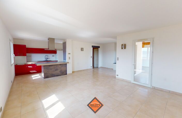 A Saisir! Bois D'oingt, Maison 130m² Hab. 85m² Garare Atelier Cave sur 753m² Terrain!  — photo 2