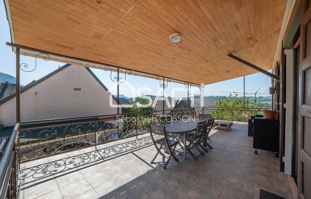 maison 6 pièces 173 m2 à vendre à Gruffy (74540)