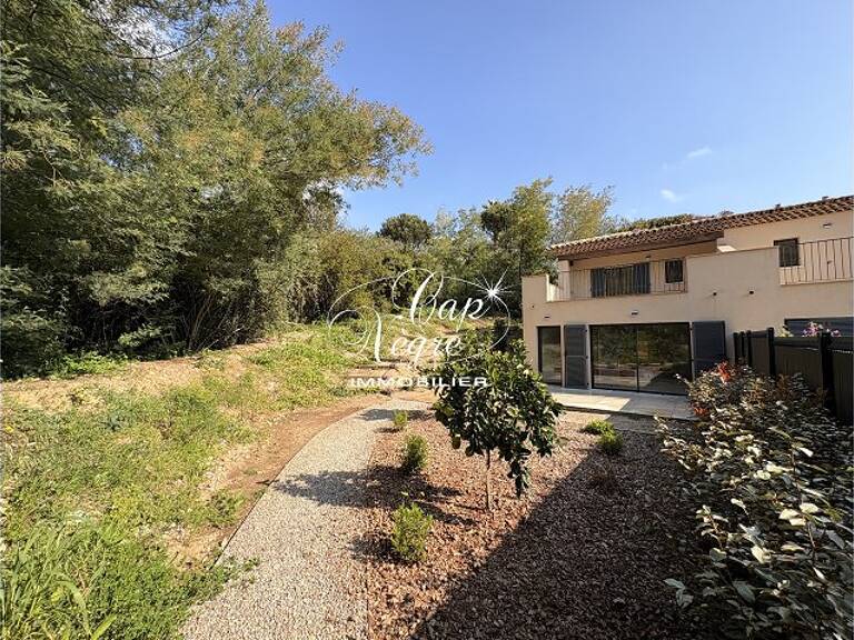 BEAUVALLON - DUPLEX T3 70m² AVEC GRAND JARDIN À 100M DE LA MER — photo 1