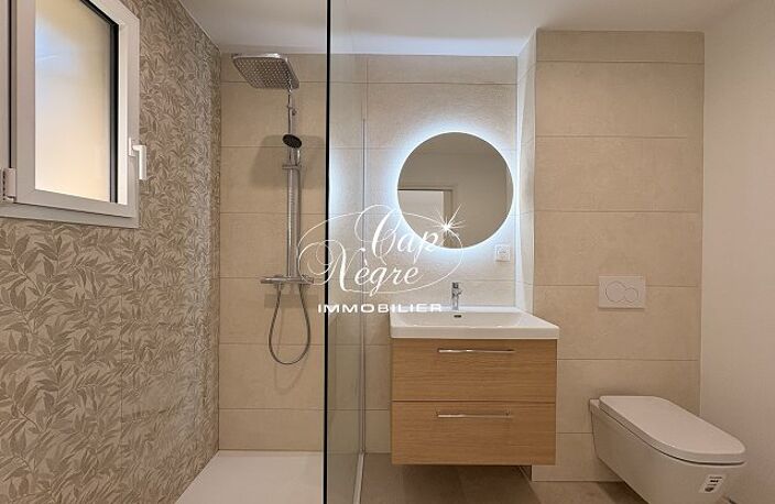 BEAUVALLON - DUPLEX T3 70m² AVEC GRAND JARDIN À 100M DE LA MER — photo 4