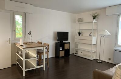 location appartement 725 € CC /mois à proximité de Saint Ouen (93400)