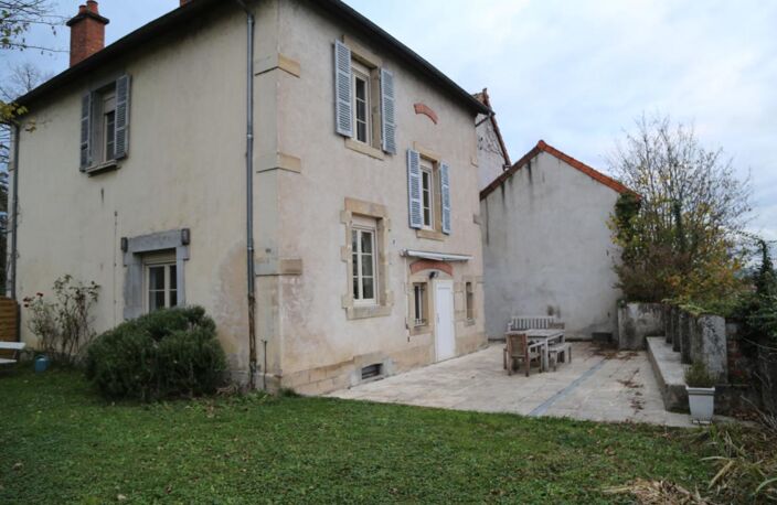 Maison de 220 m² à vendre avec 6 chambres sur terrain arboré avec vue — photo 4