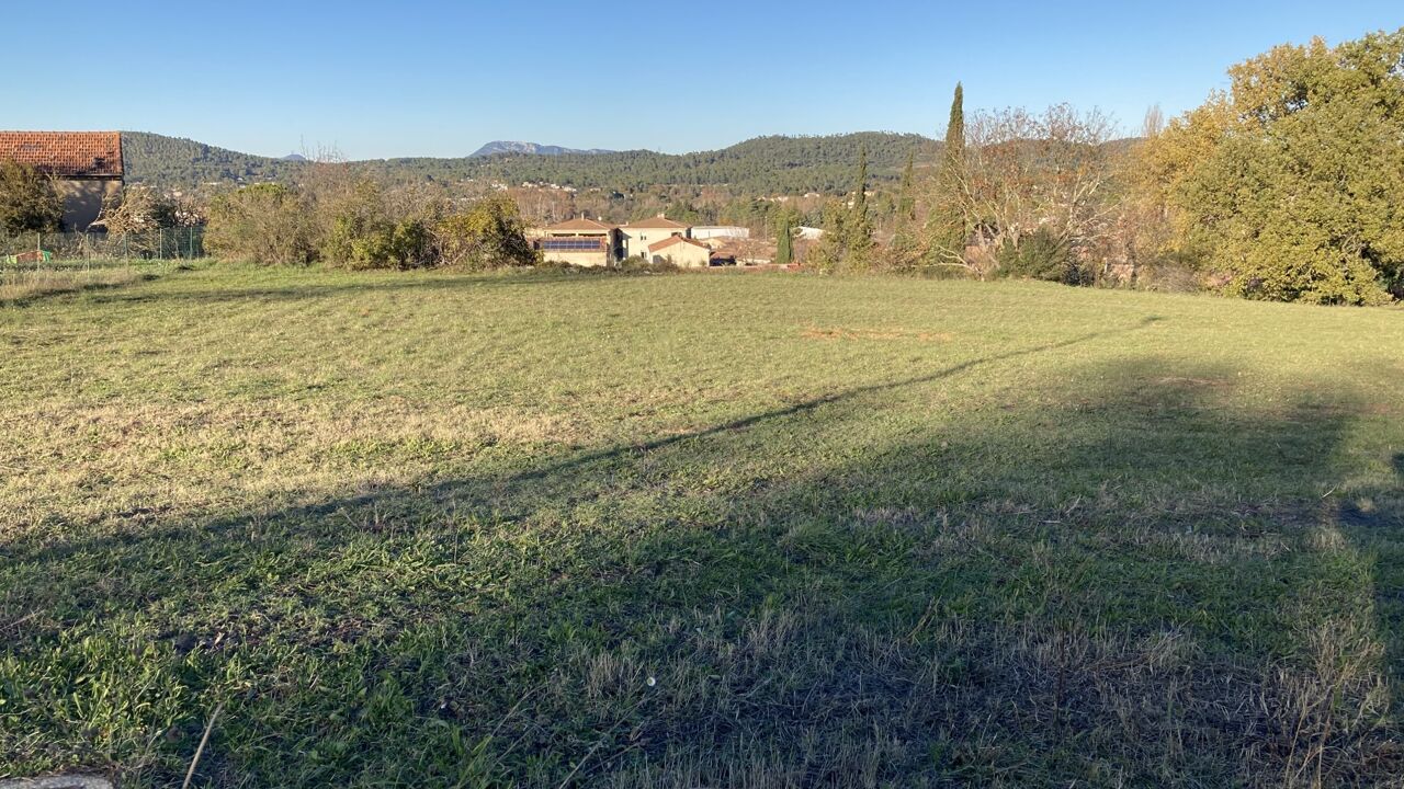 terrain 400 m2 à construire à Brignoles (83170)