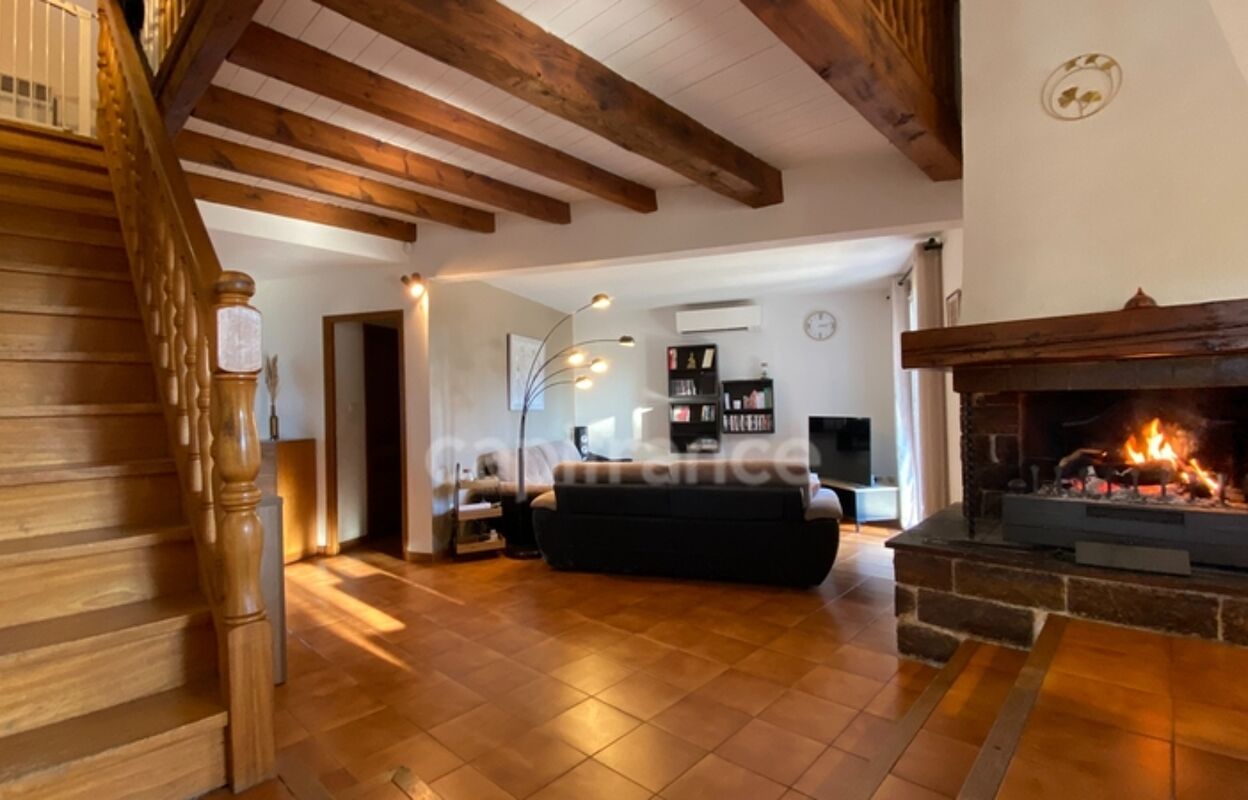 maison 6 pièces 135 m2 à vendre à Rognes (13840)