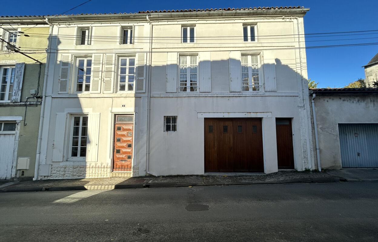 maison 6 pièces 170 m2 à vendre à Jarnac (16200)