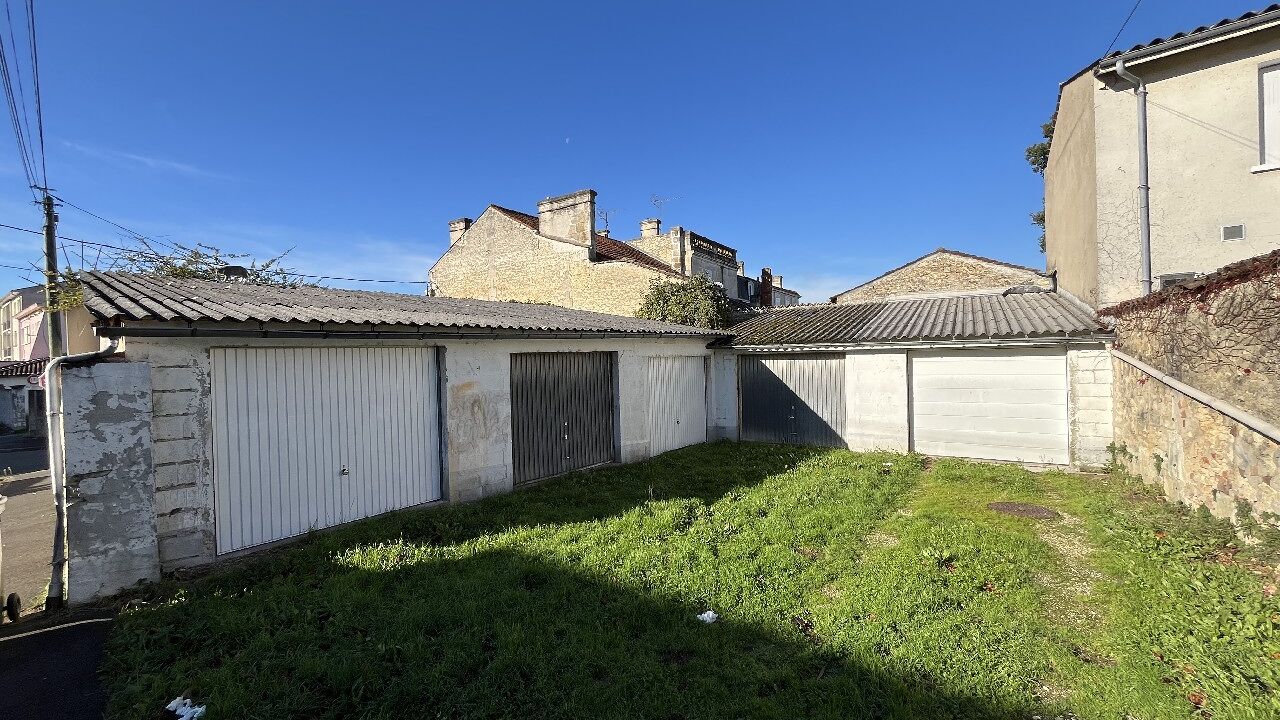 garage  pièces  m2 à vendre à Cognac (16100)