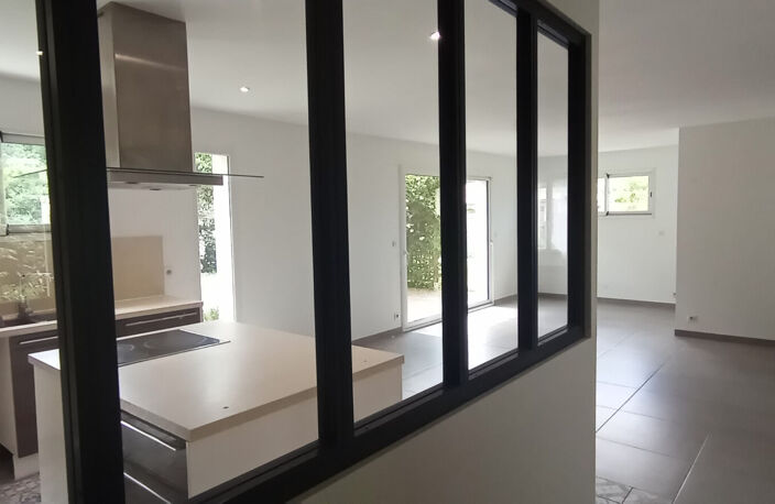 Maison 3 chambres sur 1100 m² de terrain Le Porge — photo 4