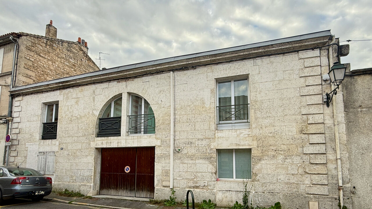 immeuble  pièces 250 m2 à vendre à Angoulême (16000)