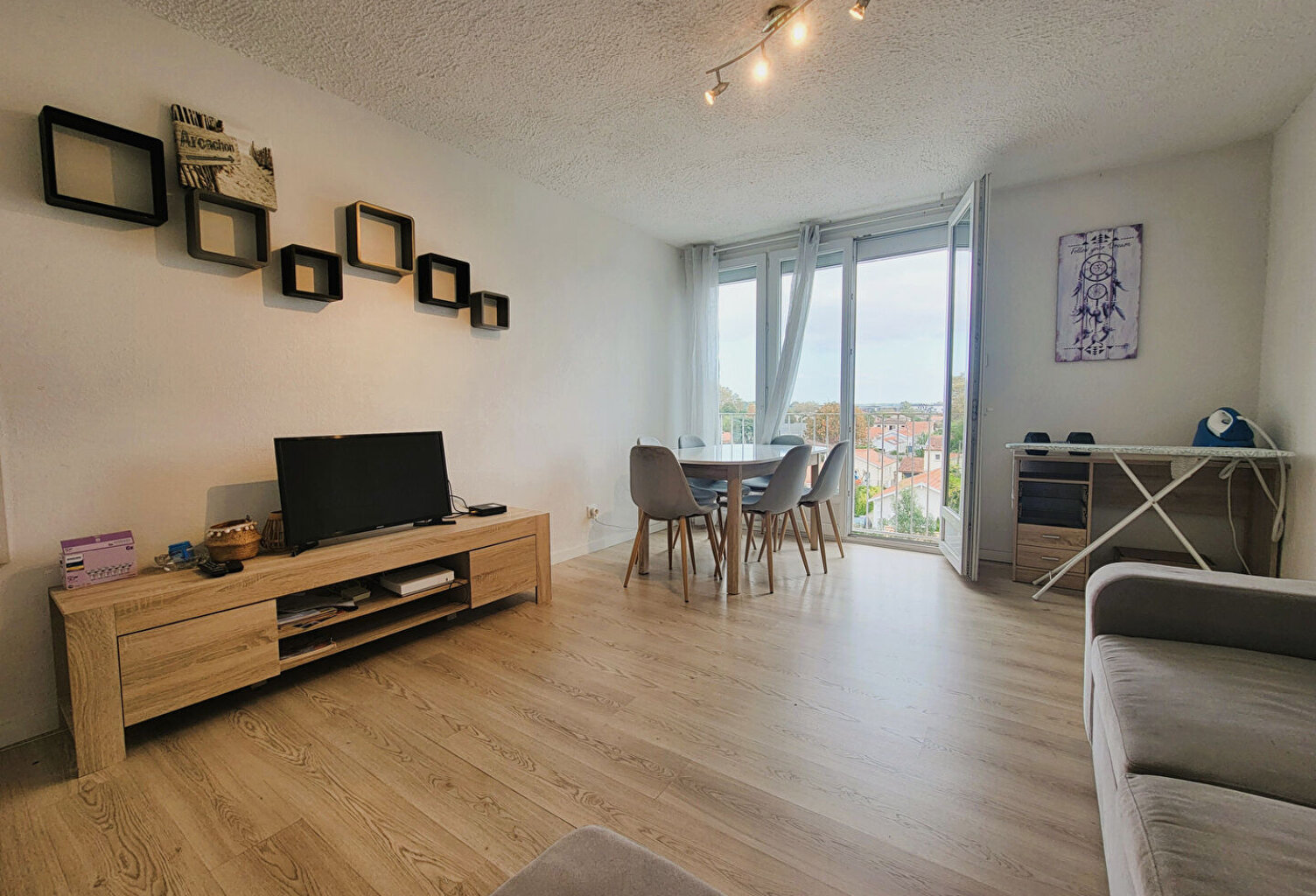 Appartement Villenave D'Ornon - 5 pièces - 83.58 m2 VENDU LOUÉ — photo 1
