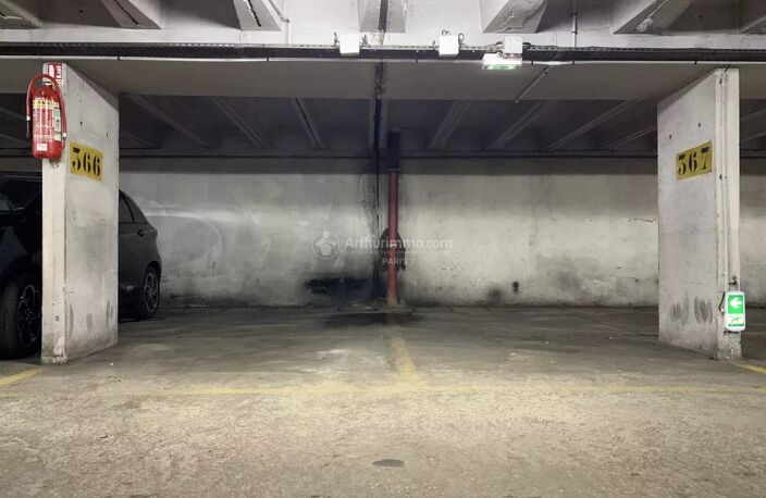 PLACE DE PARKING - PARIS 7EME — photo 3