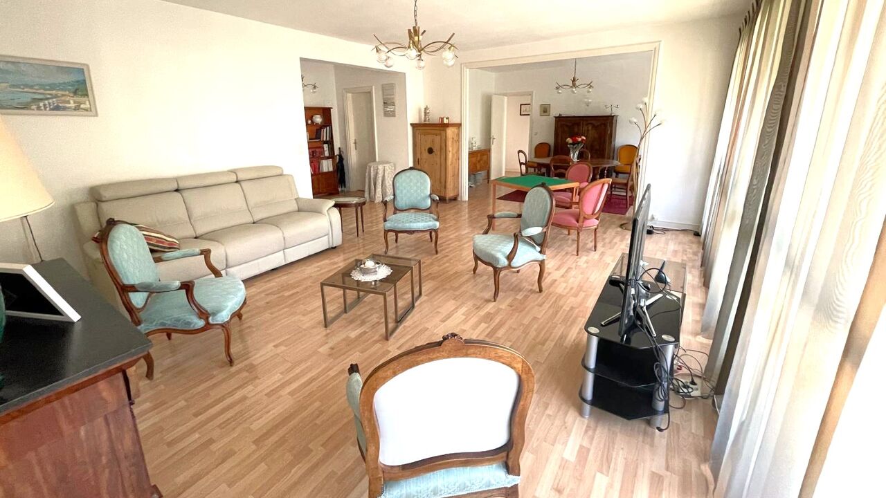 appartement 5 pièces 121 m2 à vendre à Noisy-le-Roi (78590)