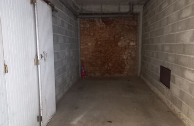 garage  pièces 10 m2 à louer à Poitiers (86000)