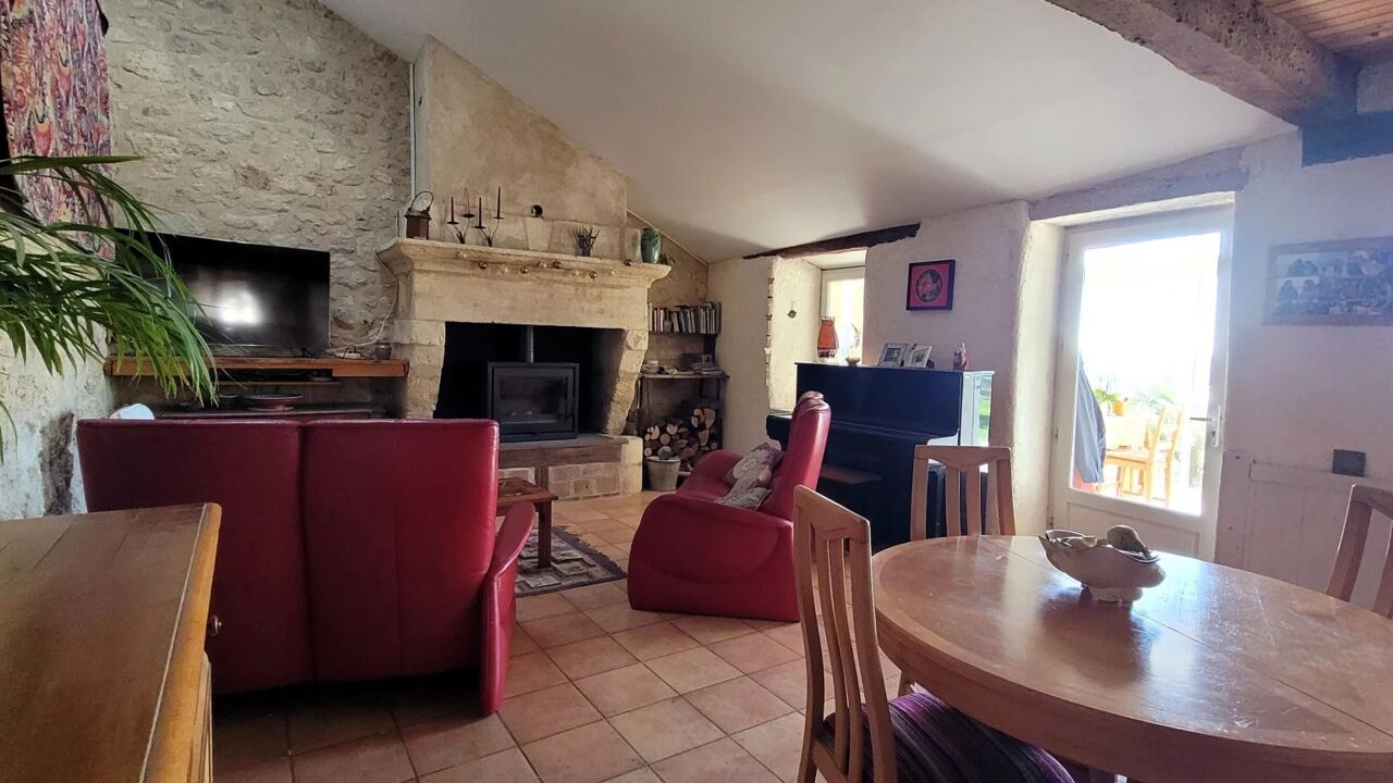 maison 6 pièces 162 m2 à vendre à Saint-Romain-la-Virvée (33240)