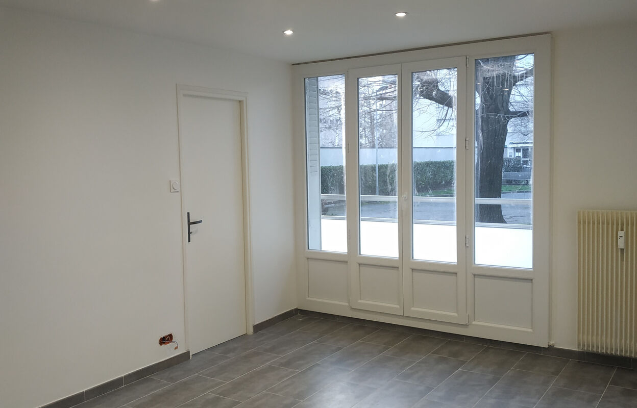 appartement 3 pièces 55 m2 à vendre à Grenoble (38100)