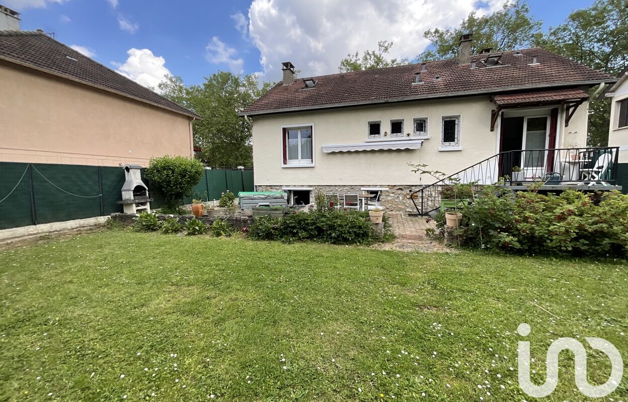 maison 6 pièces 113 m2 à vendre à Brie-Comte-Robert (77170)