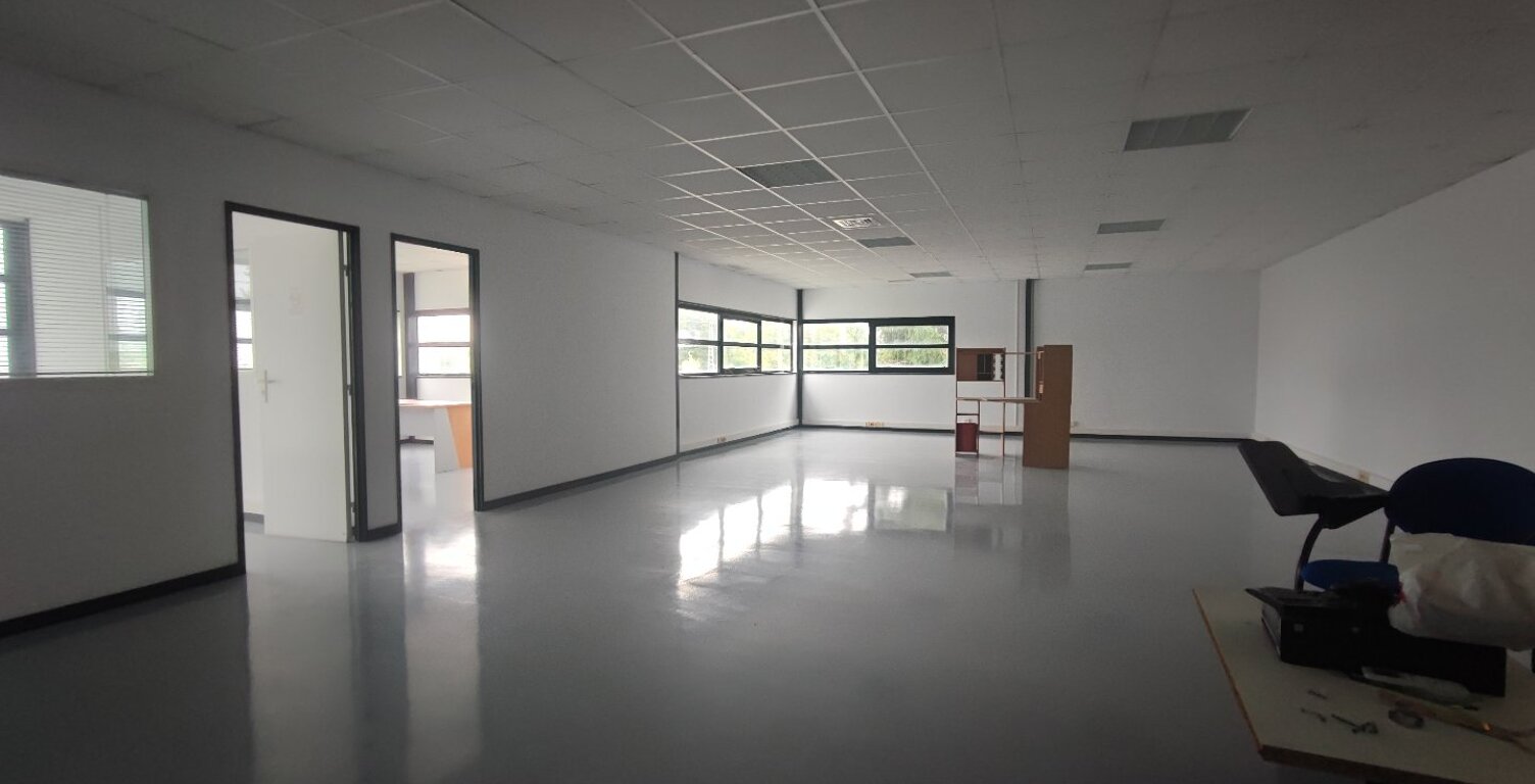 Bureaux - 188 m² environ  — photo 1
