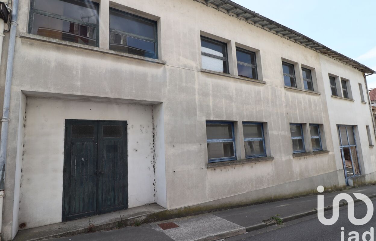 immeuble  pièces 182 m2 à vendre à Montguyon (17270)