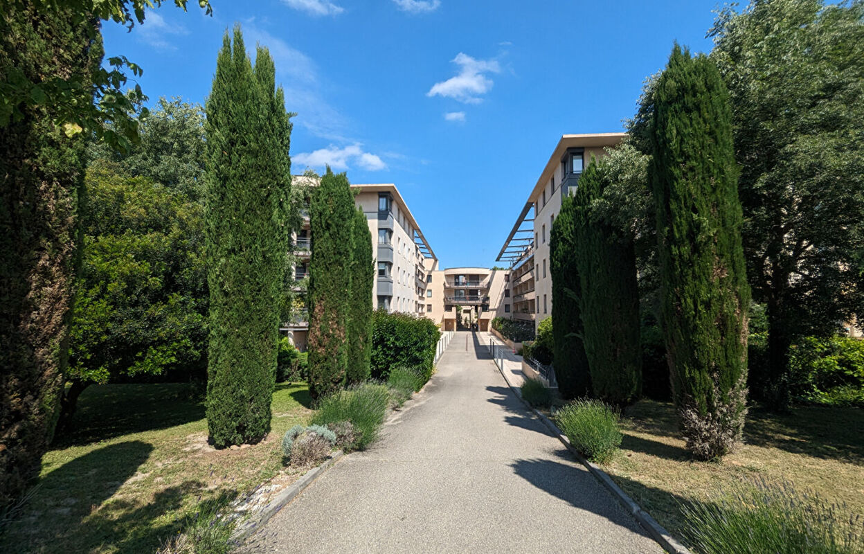 appartement 2 pièces 47 m2 à vendre à Avignon (84000)