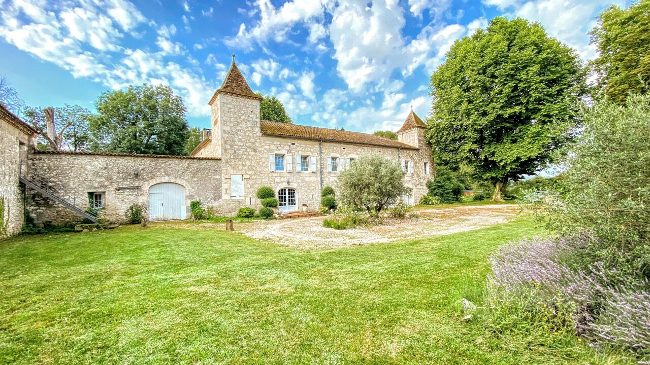 maison 24 pièces 943 m2 à vendre à Lauzerte (82110)