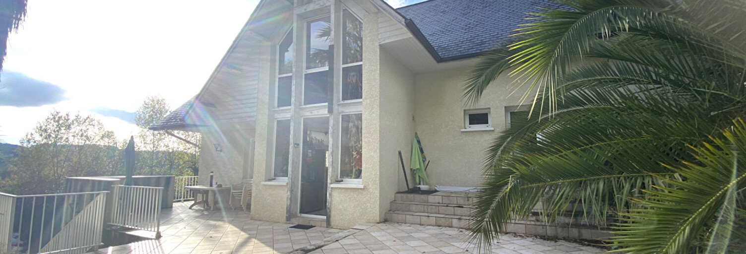 Maison 8 Pièces 316 m² à vendre à Bosdarros (64290)