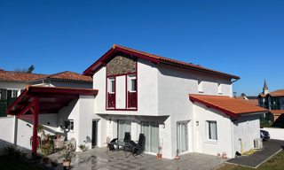 Maison 5 Pièces 117 m² à louer à Saint-Palais (64120)