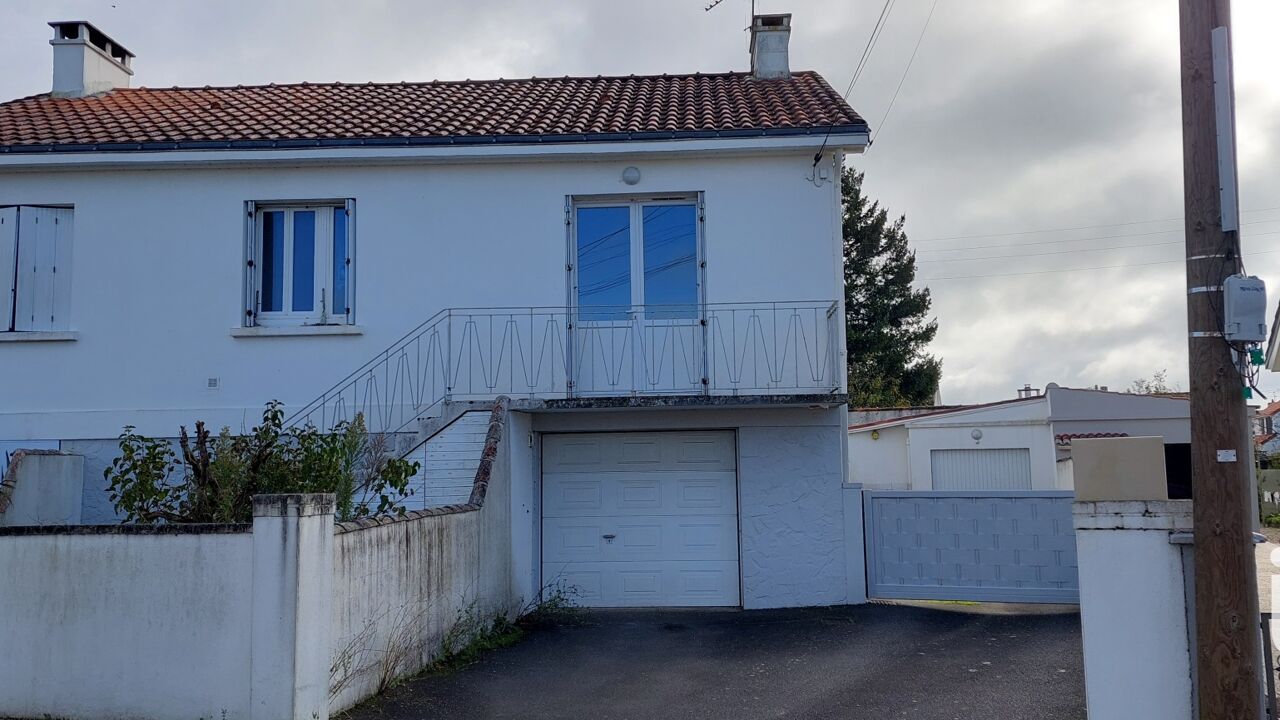 maison 8 pièces 213 m2 à vendre à La Chevrolière (44118)