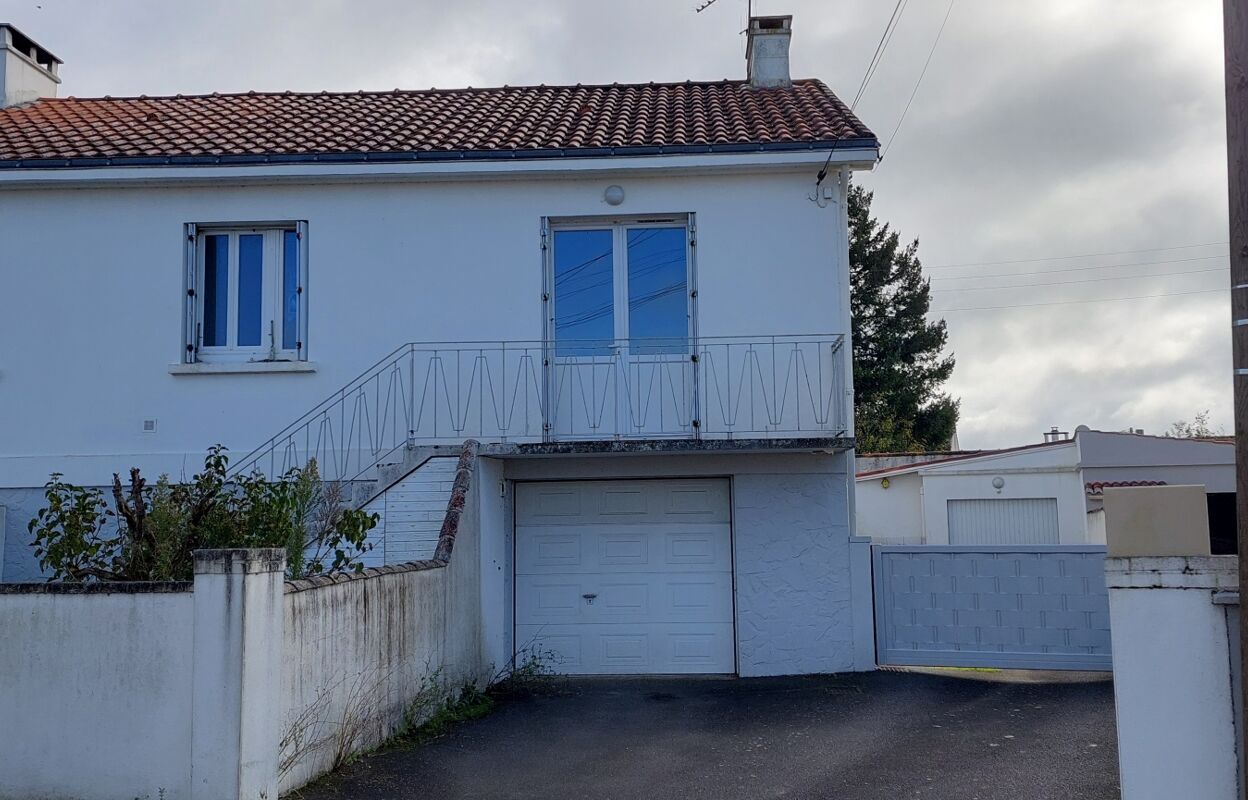 maison 8 pièces 213 m2 à vendre à La Chevrolière (44118)