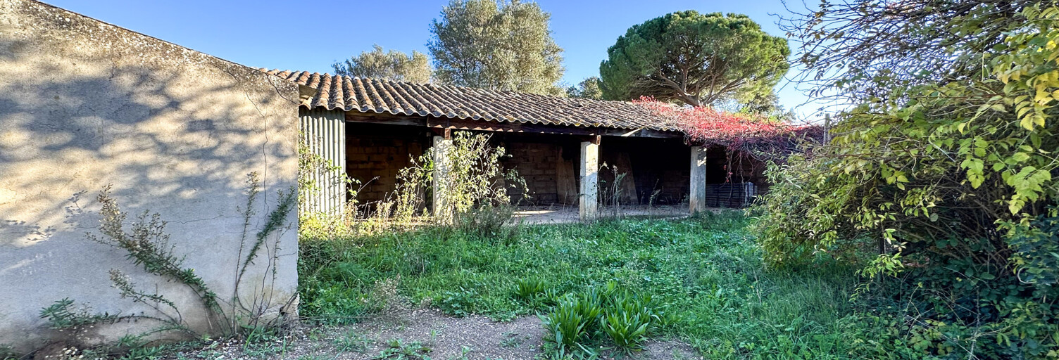 Garage  70 m² à vendre à Pierrefeu-du-Var (83390)