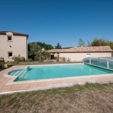 Maison 10 pièces 437000 €