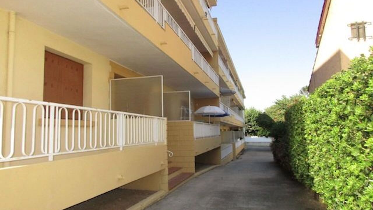 appartement 3 pièces 63 m2 à louer à Sanary-sur-Mer (83110)