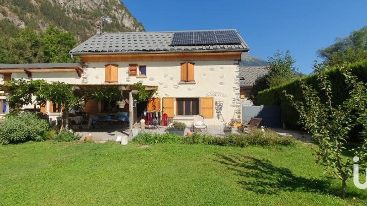 maison 5 pièces 144 m2 à vendre à Le Bourg-d'Oisans (38520)