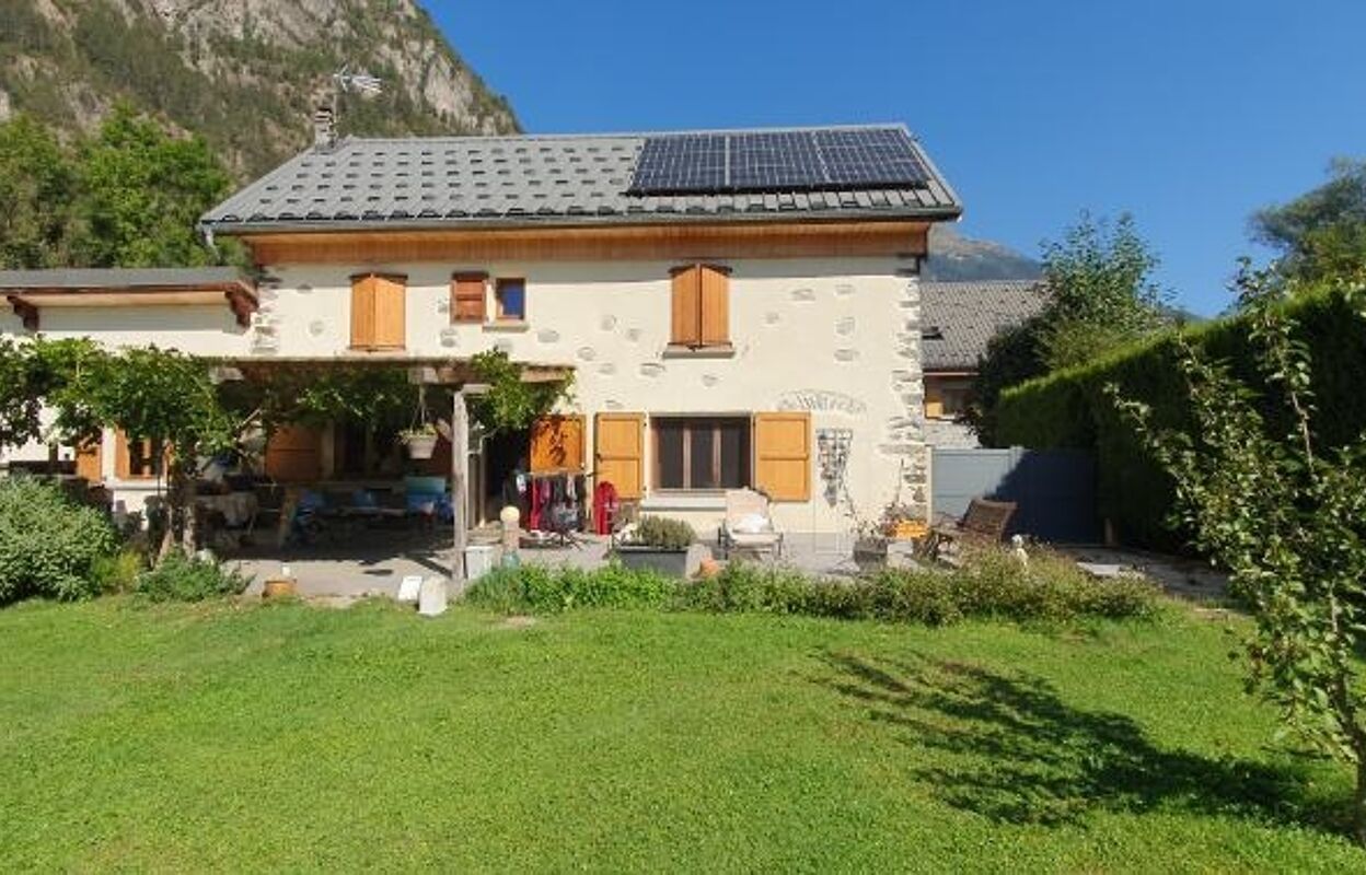 maison 5 pièces 144 m2 à vendre à Le Bourg-d'Oisans (38520)